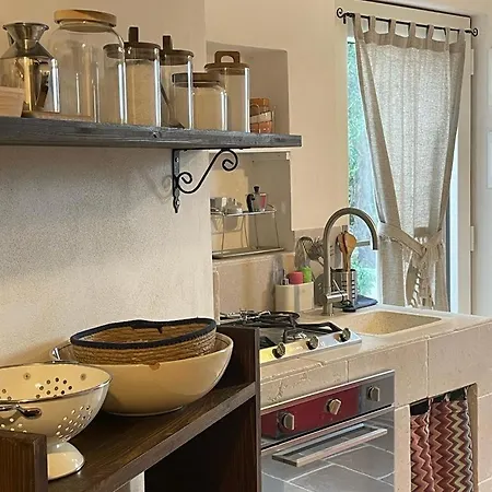 Trullo Dei Nonni Holiday home *